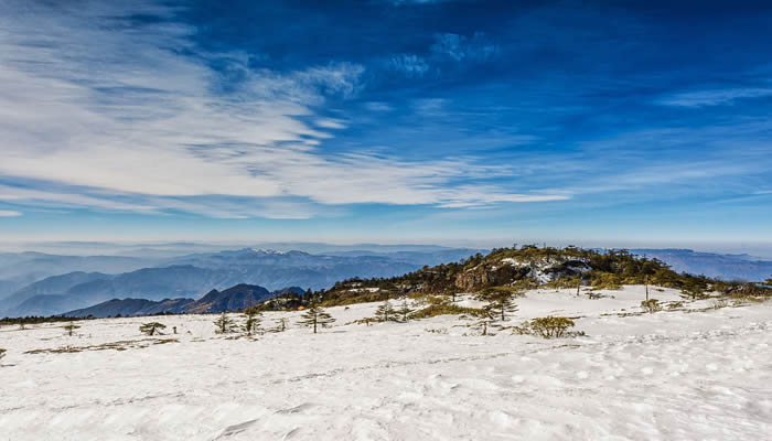 昆明轿子雪山山景