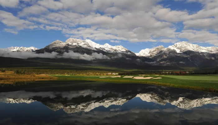 丽江玉龙雪山国际高尔夫俱乐部