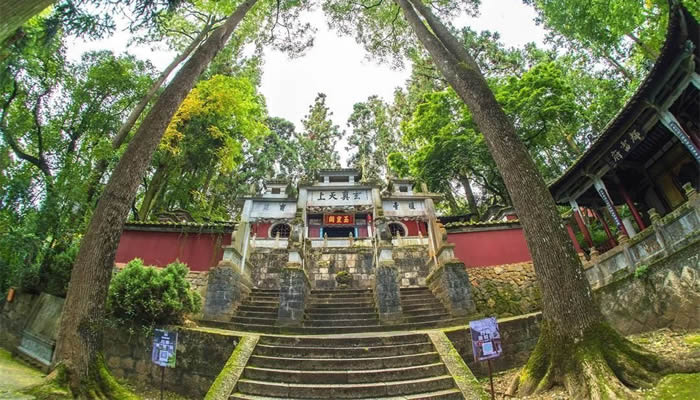 通海秀山公园 通海秀山公园