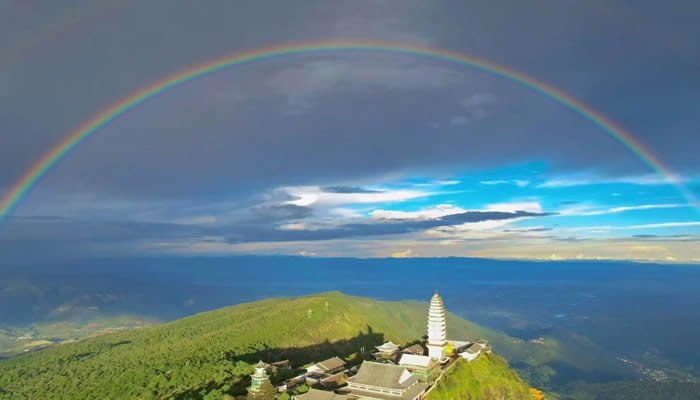 宾川鸡足山