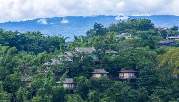 芒市出冬瓜村